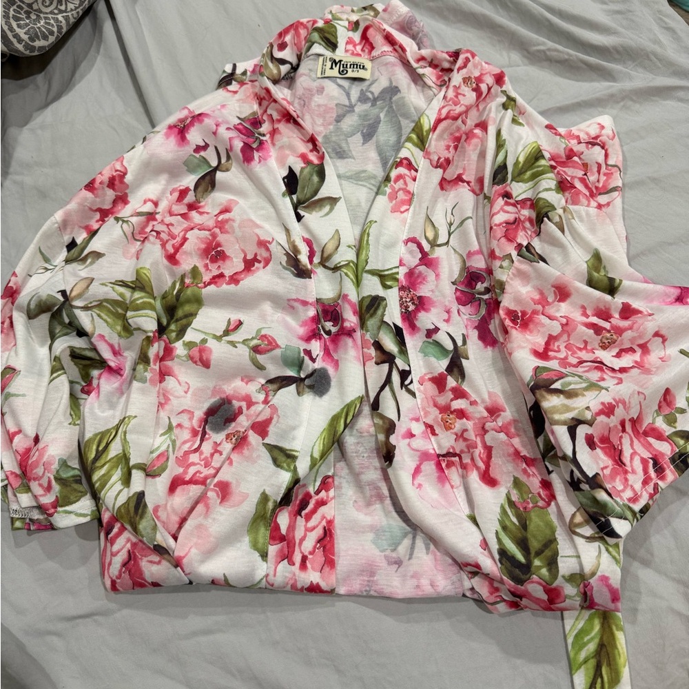 Show Me Your MuMu Floral Kimono Robe White Tropical Preppy Beach Wrap Brunch